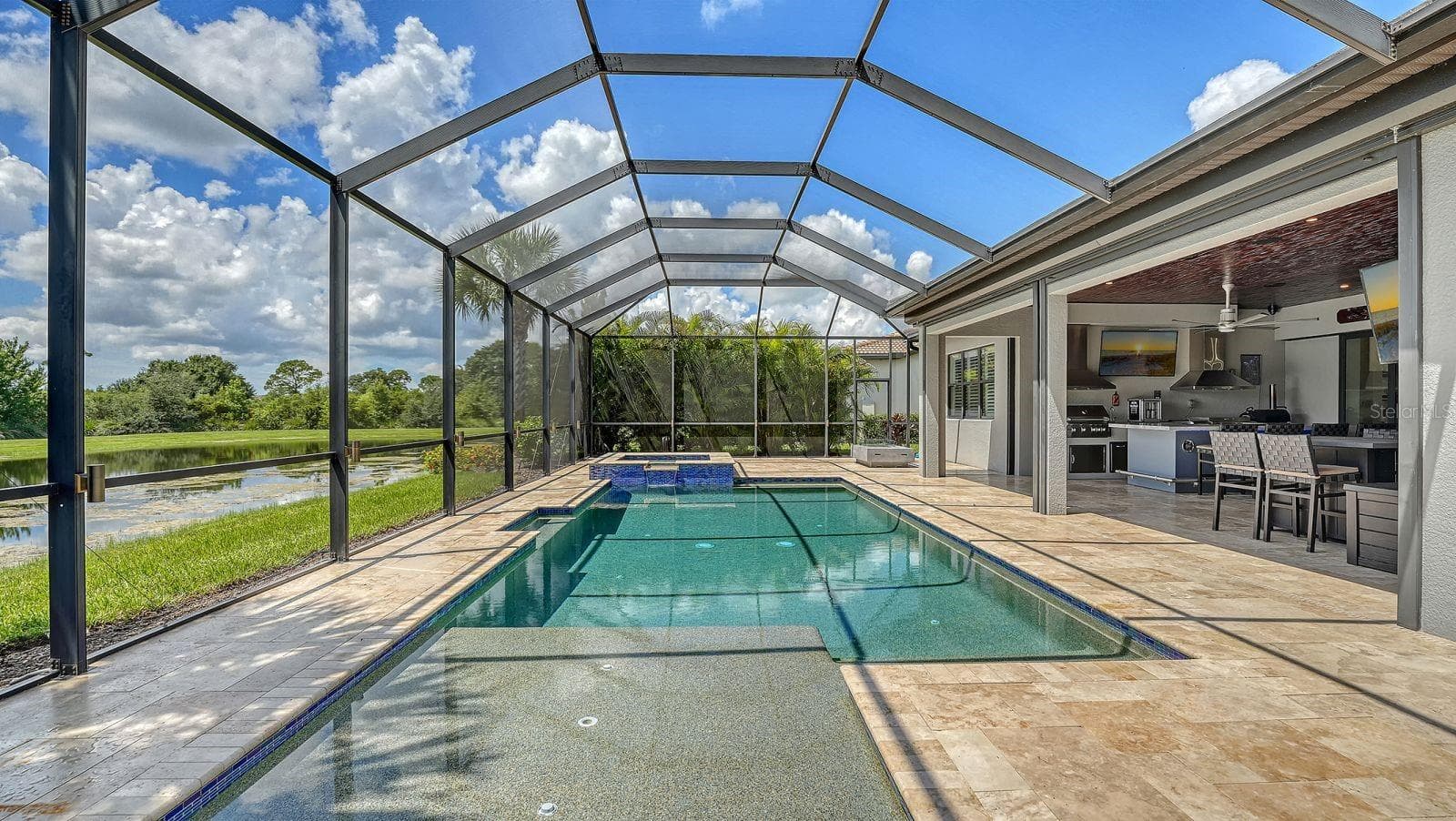 Single Family Residence at 7997 GRANDE SHORES DR, LAKEWOOD RANCH, photo 59 of 89