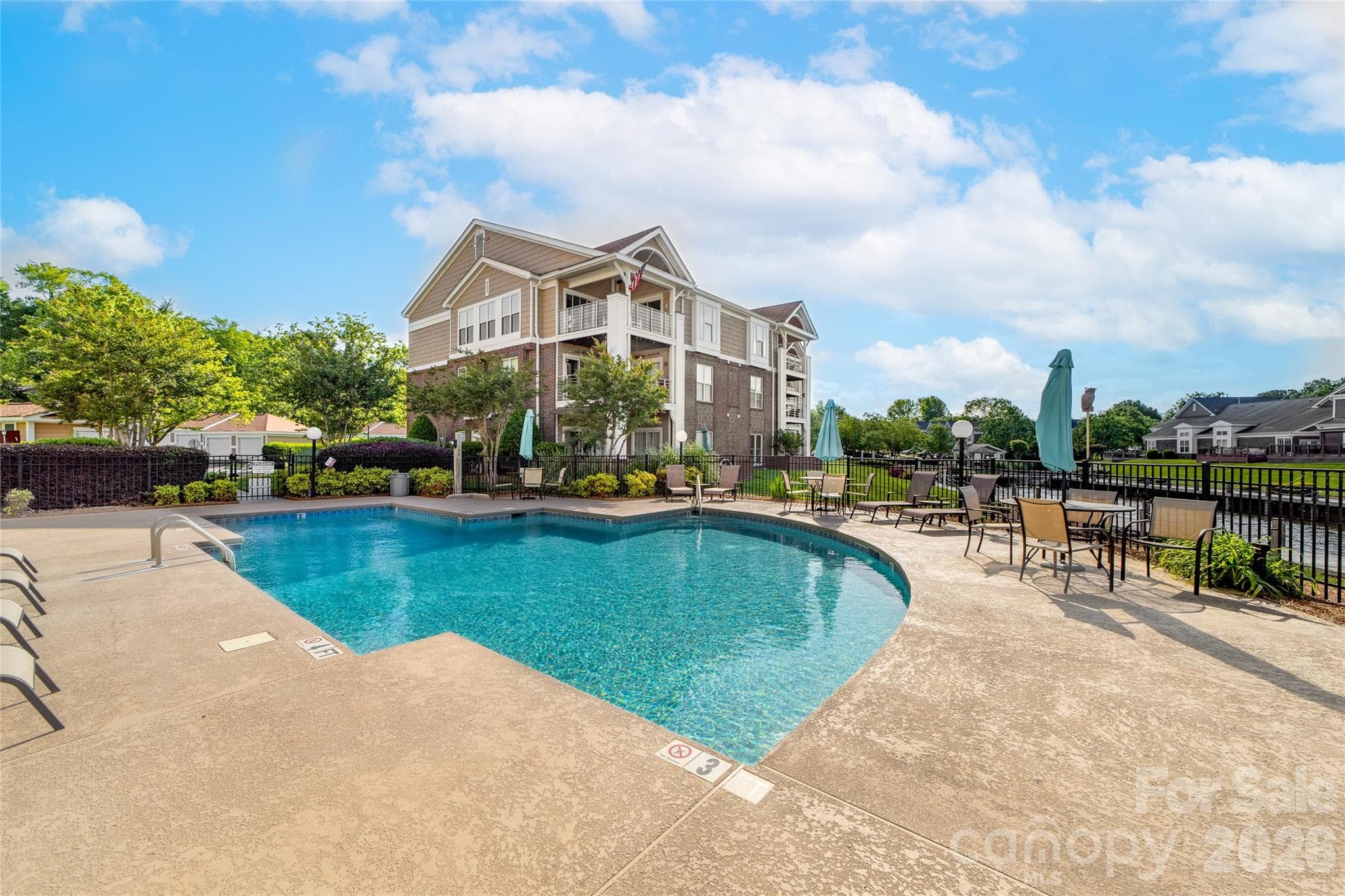 Condominium at 18619 Harborside Drive, Cornelius, photo 41 of 42