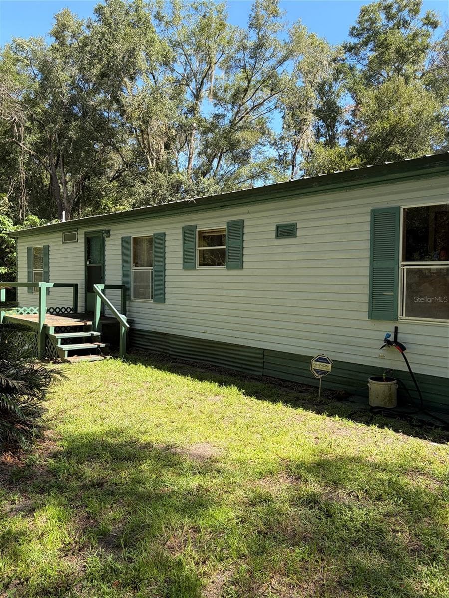 5701 NW 71 PL