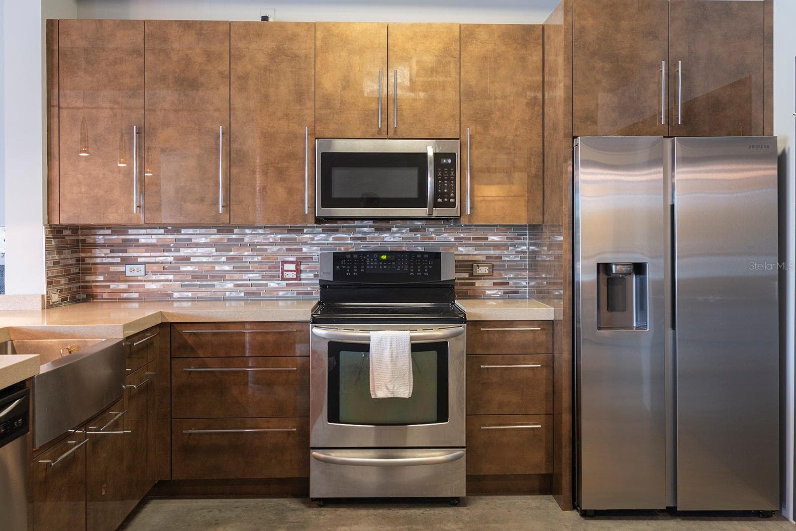Condominium at 10 N SUMMERLIN AVE #28, ORLANDO, photo 4 of 32