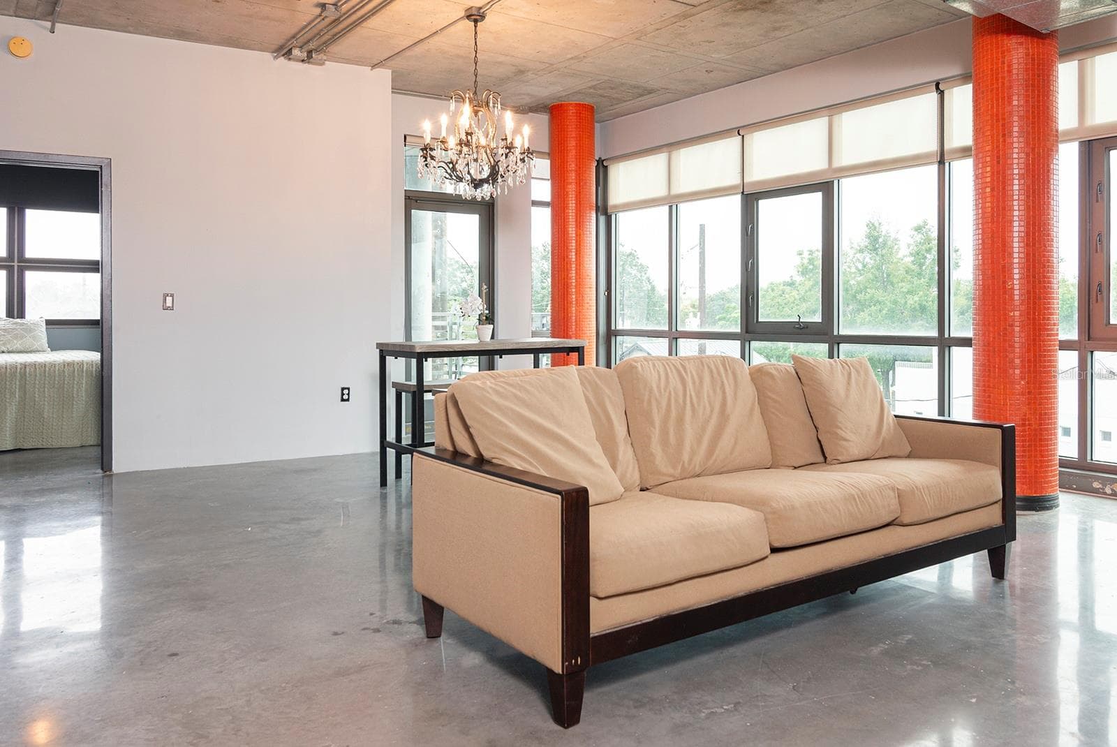 Condominium at 10 N SUMMERLIN AVE #28, ORLANDO, photo 9 of 32