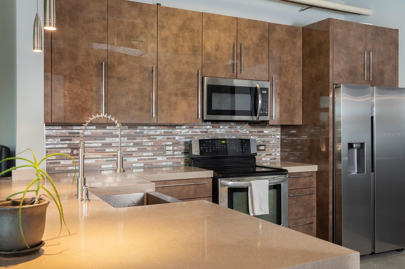 Condominium at 10 N SUMMERLIN AVE #28, ORLANDO, photo 10 of 32