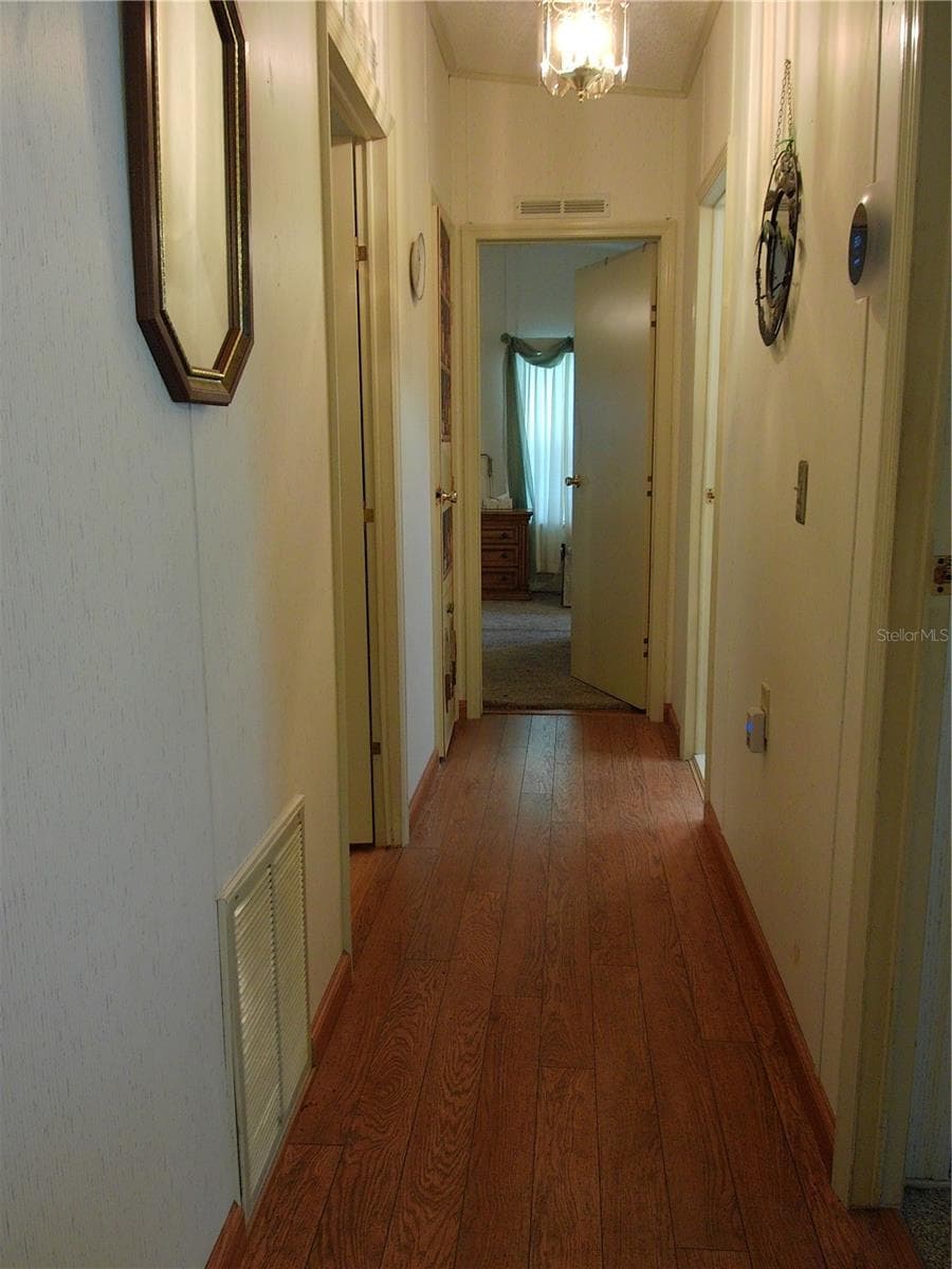 Hall - 162 FLORENCE BLVD, DEBARY