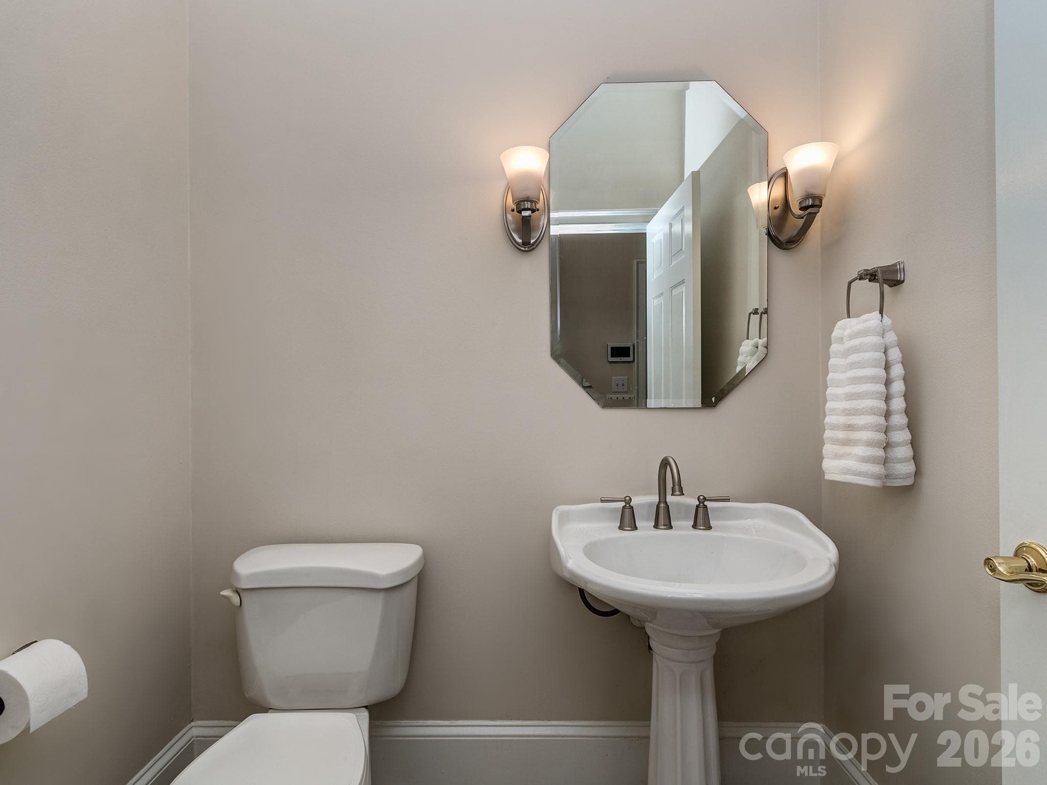 Main floor half bath - 1733 White Pond Lane, Waxhaw