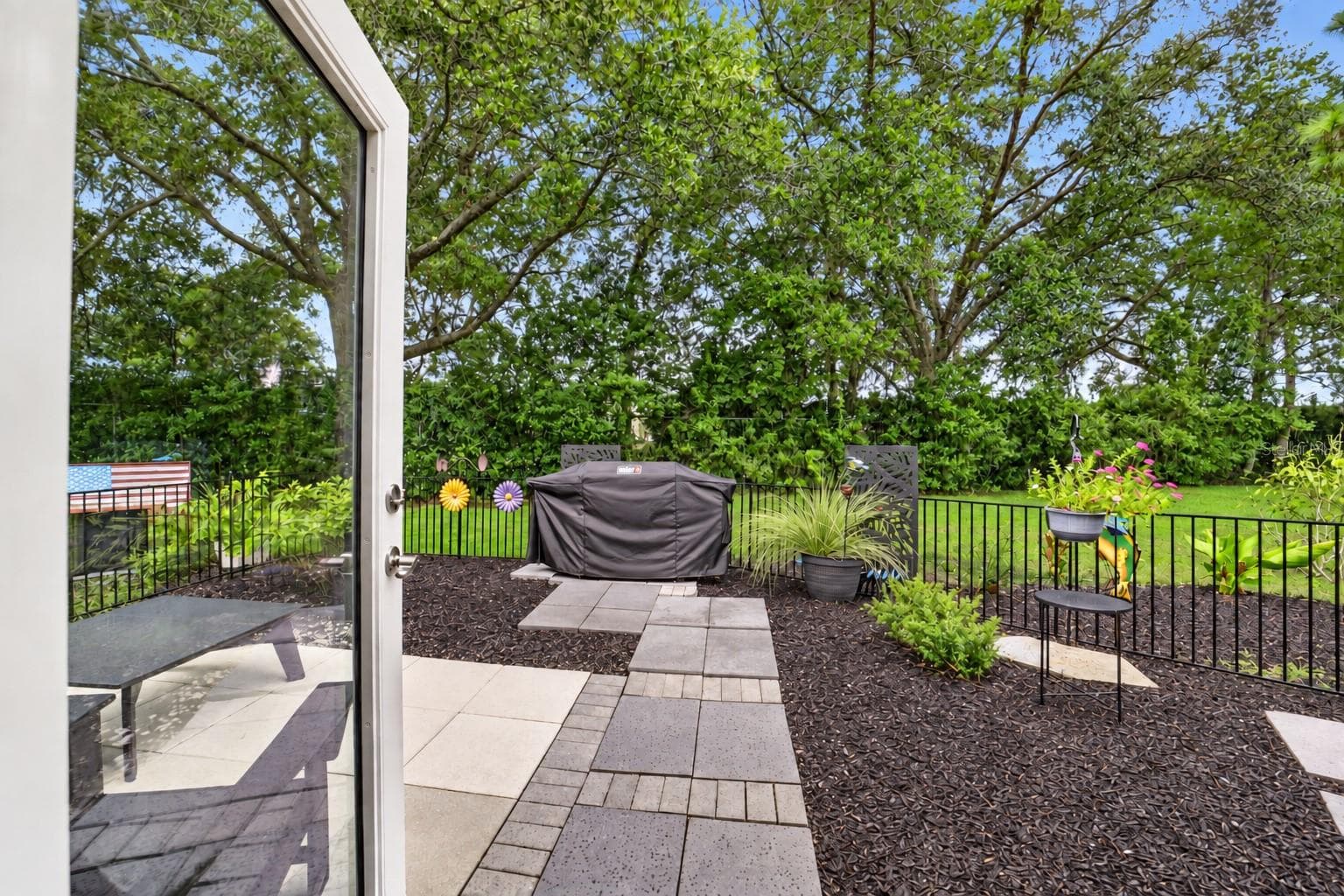 Step outside to your little piece of heaven. - 9282 SW 109TH LN, OCALA