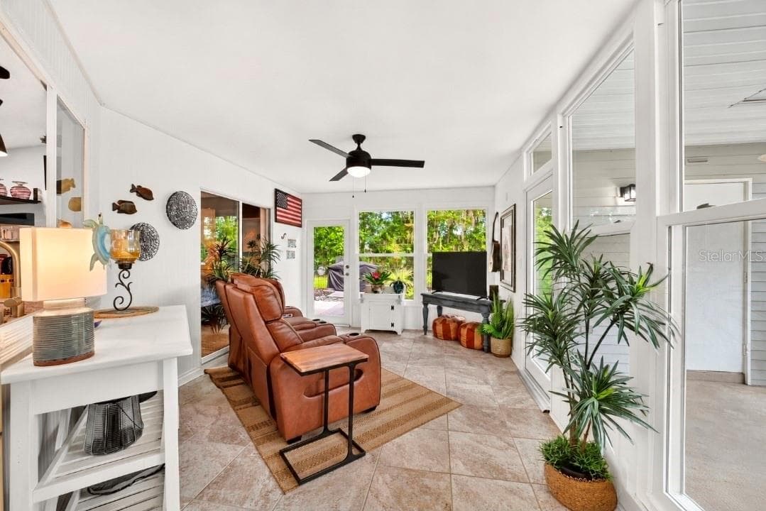Game Day, Leisure activites and just enjoying life-it all awaits here. - 9282 SW 109TH LN, OCALA