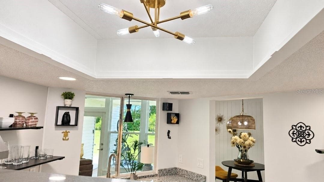 Modern GEO LIghting "Sputnik" - 9282 SW 109TH LN, OCALA