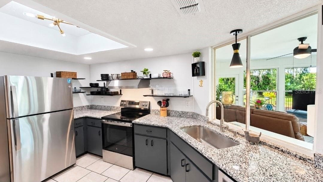 NEW SS Appliances - 9282 SW 109TH LN, OCALA
