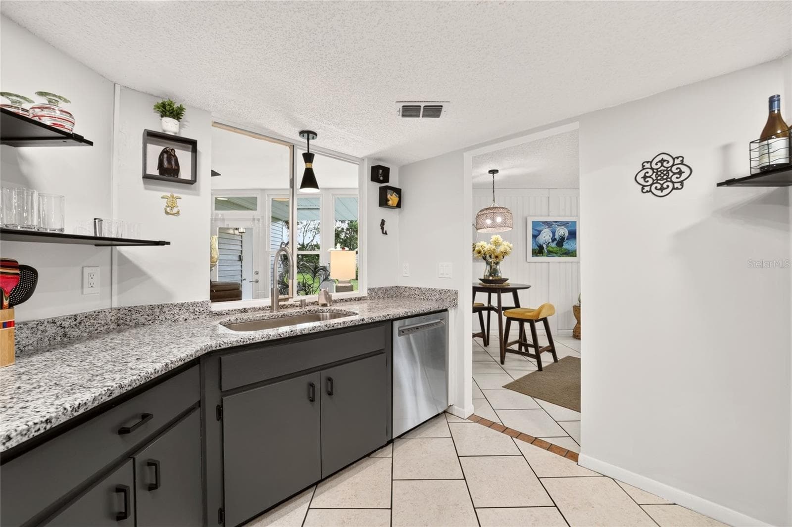 LIfe is alot easier when things are within minutes of your perfect location - 9282 SW 109TH LN, OCALA