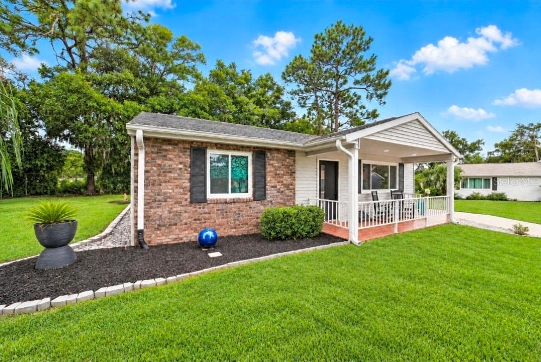 Landscaping upgraded for modern look and easy maintenance - 9282 SW 109TH LN, OCALA