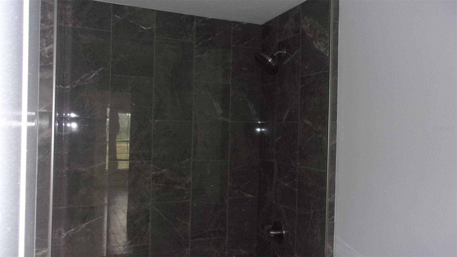 Guest Bathroom View 3 - 8410 SW 157TH LN, DUNNELLON