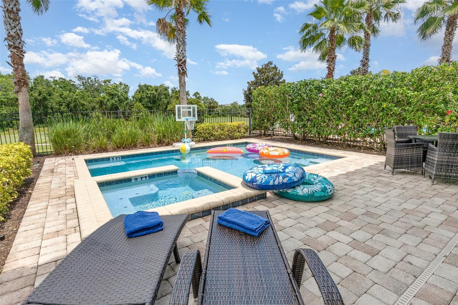 Single Family Residence at 949 DESERT MOUNTAIN CT, KISSIMMEE, photo 16 of 83