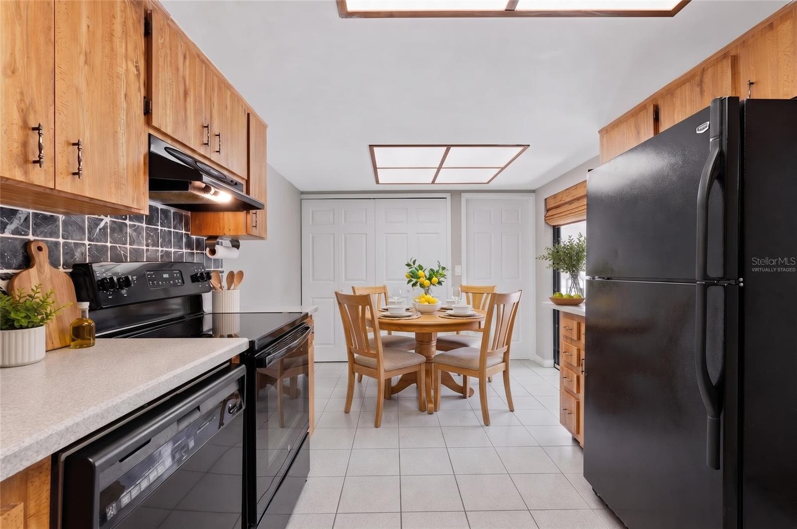 Virtually Staged Dinette - 805 WESTWIND LN, FERN PARK
