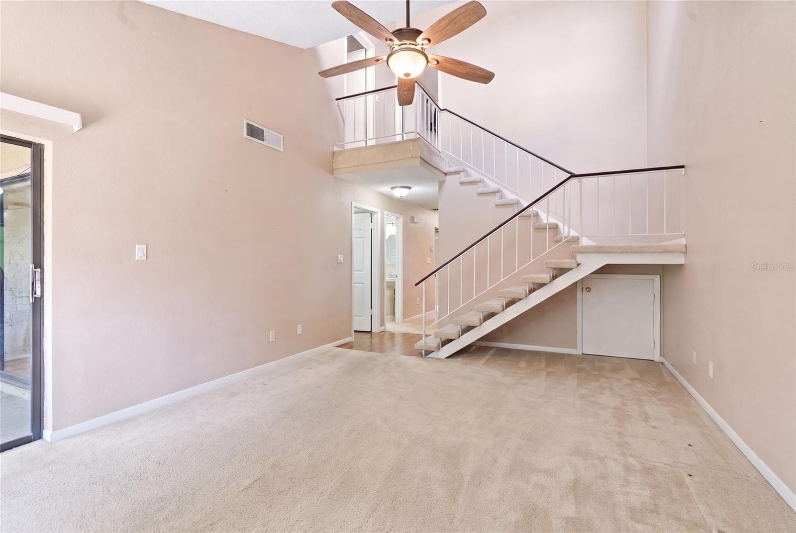 Living Room - 805 WESTWIND LN, FERN PARK