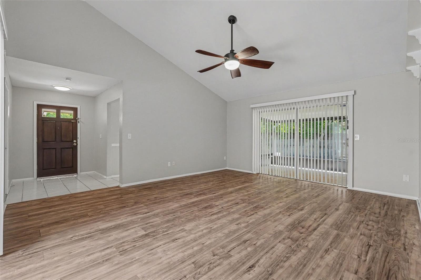 Single Family Residence at 5953 BIRCHWOOD DR, TAMPA, photo 5 of 21