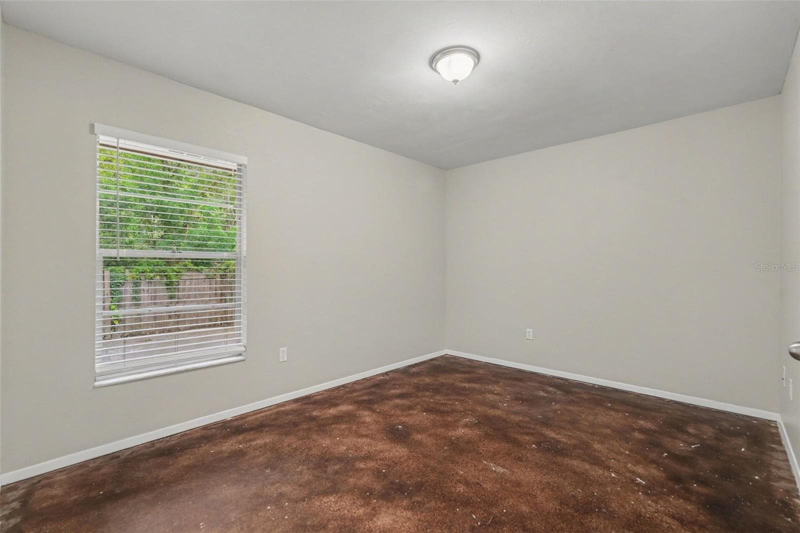 Single Family Residence at 5953 BIRCHWOOD DR, TAMPA, photo 10 of 21