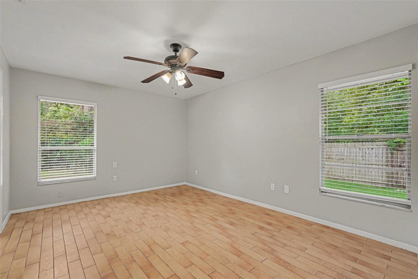 Single Family Residence at 5953 BIRCHWOOD DR, TAMPA, photo 12 of 21