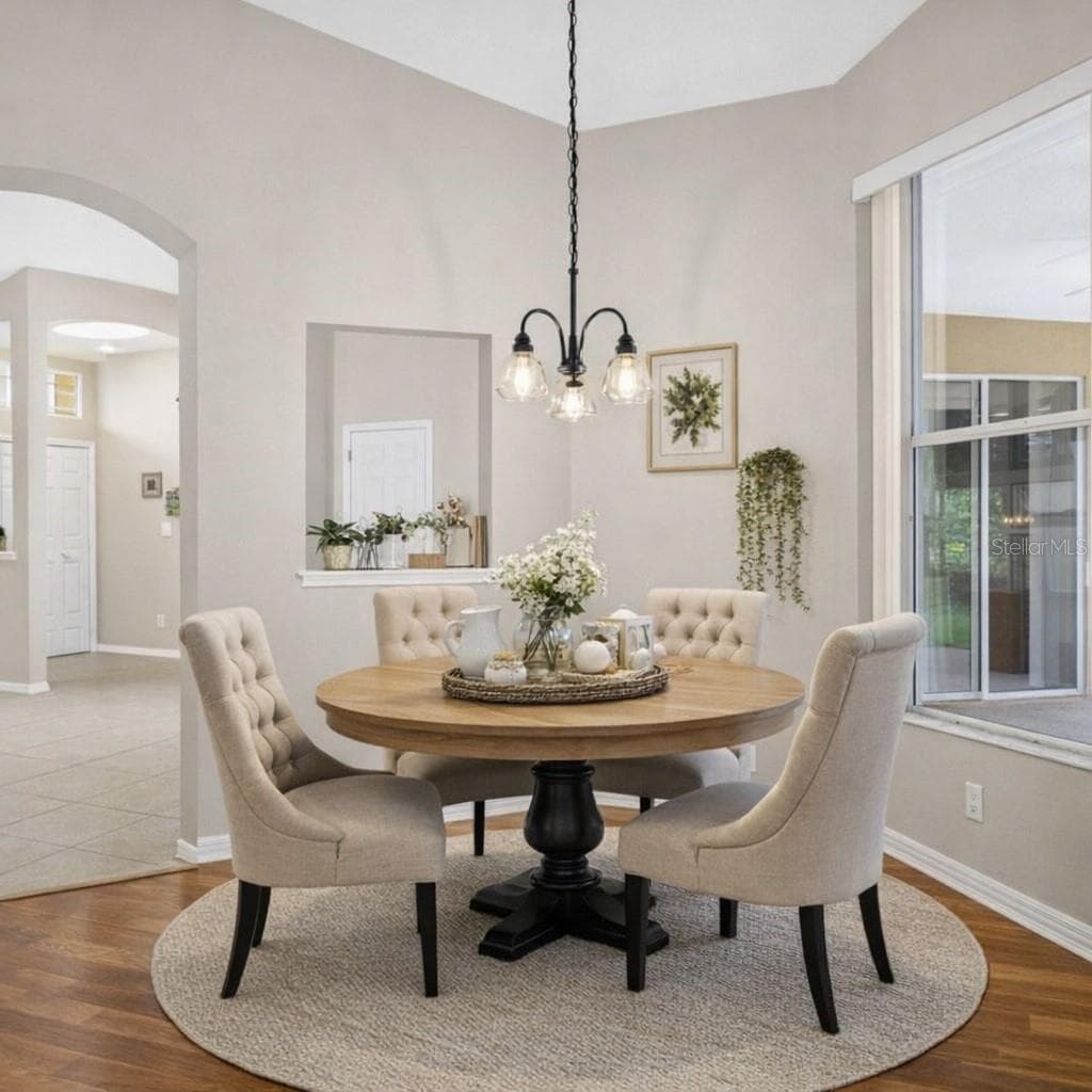 BREAKFAST NOOK - 9603 BIRNAMWOOD ST, RIVERVIEW