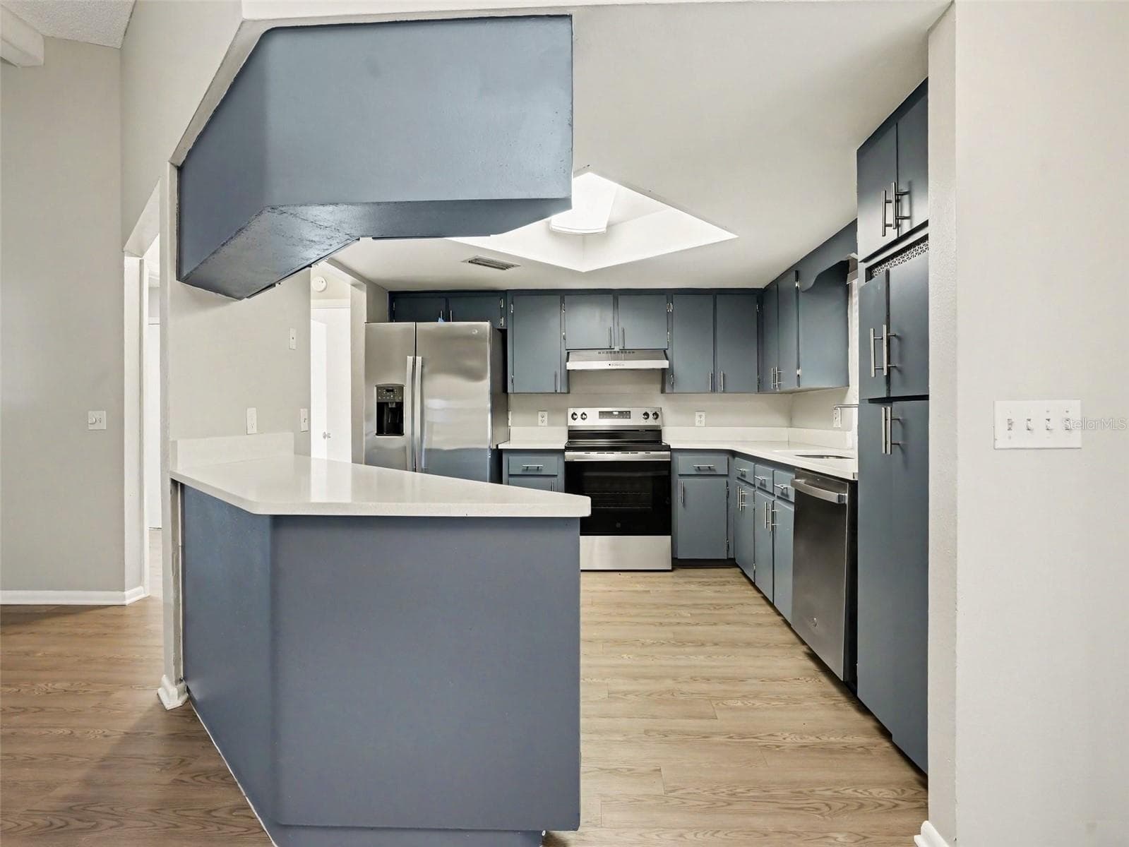 Single Family Residence at 6316 TIMUCUANS DR, LAKELAND, photo 6 of 16