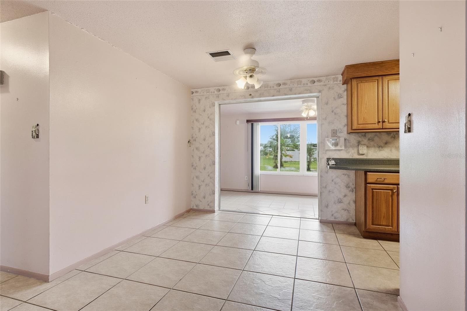 Single Family Residence at 418 CYPRESS AVE NW, PORT CHARLOTTE, photo 10 of 37