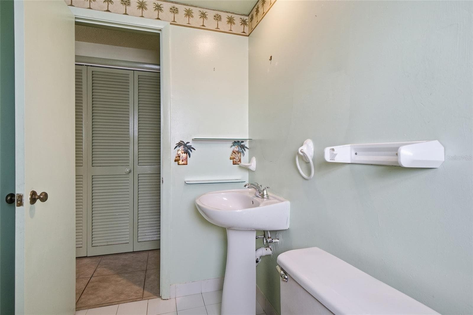 Single Family Residence at 418 CYPRESS AVE NW, PORT CHARLOTTE, photo 22 of 37