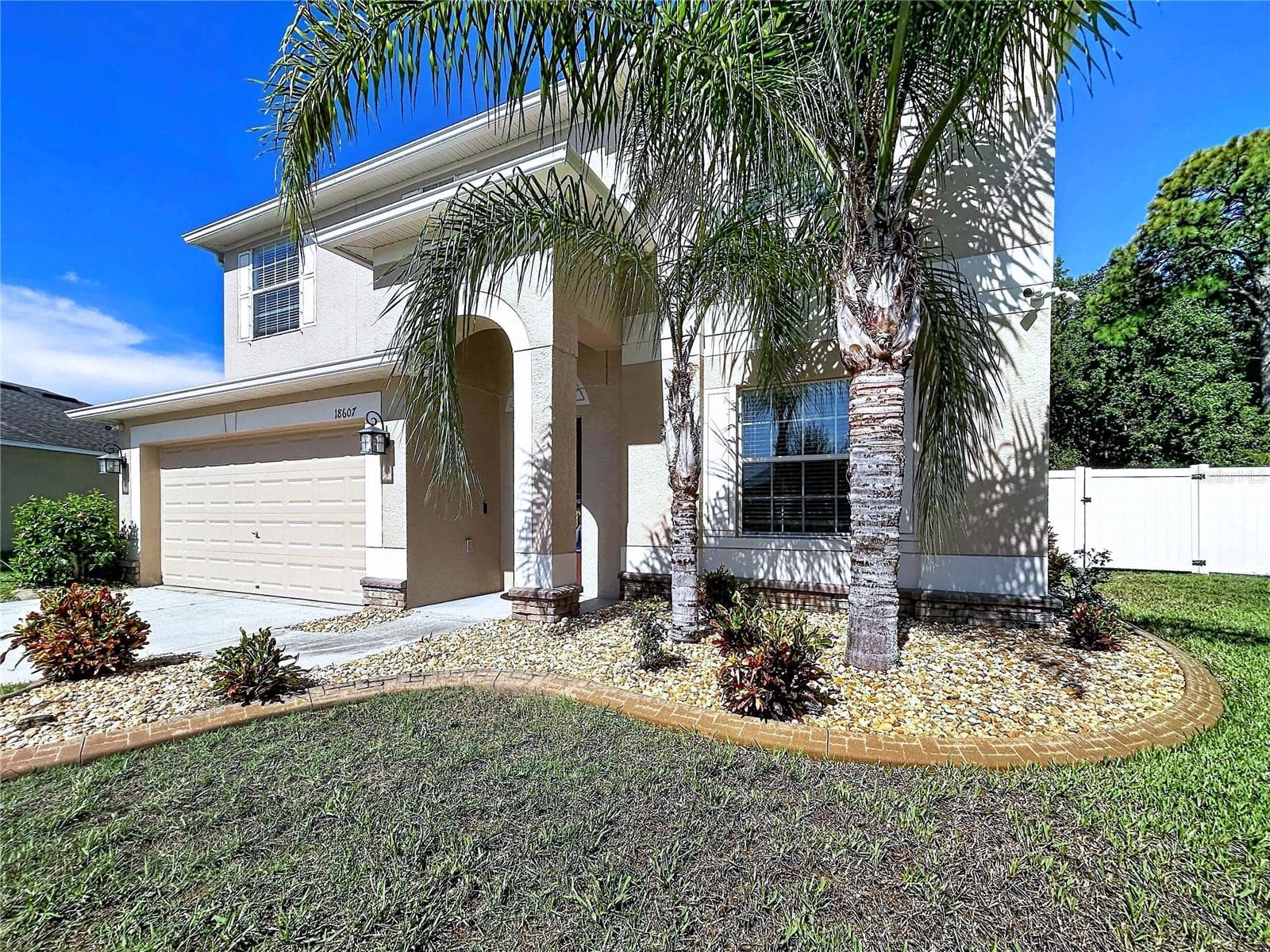 Single Family Residence at 18607 BRIAR OAKS DR, HUDSON, photo 4 of 88