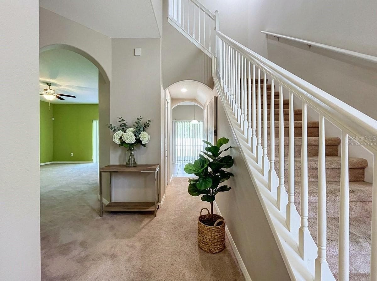 Virtually staged - 18607 BRIAR OAKS DR, HUDSON
