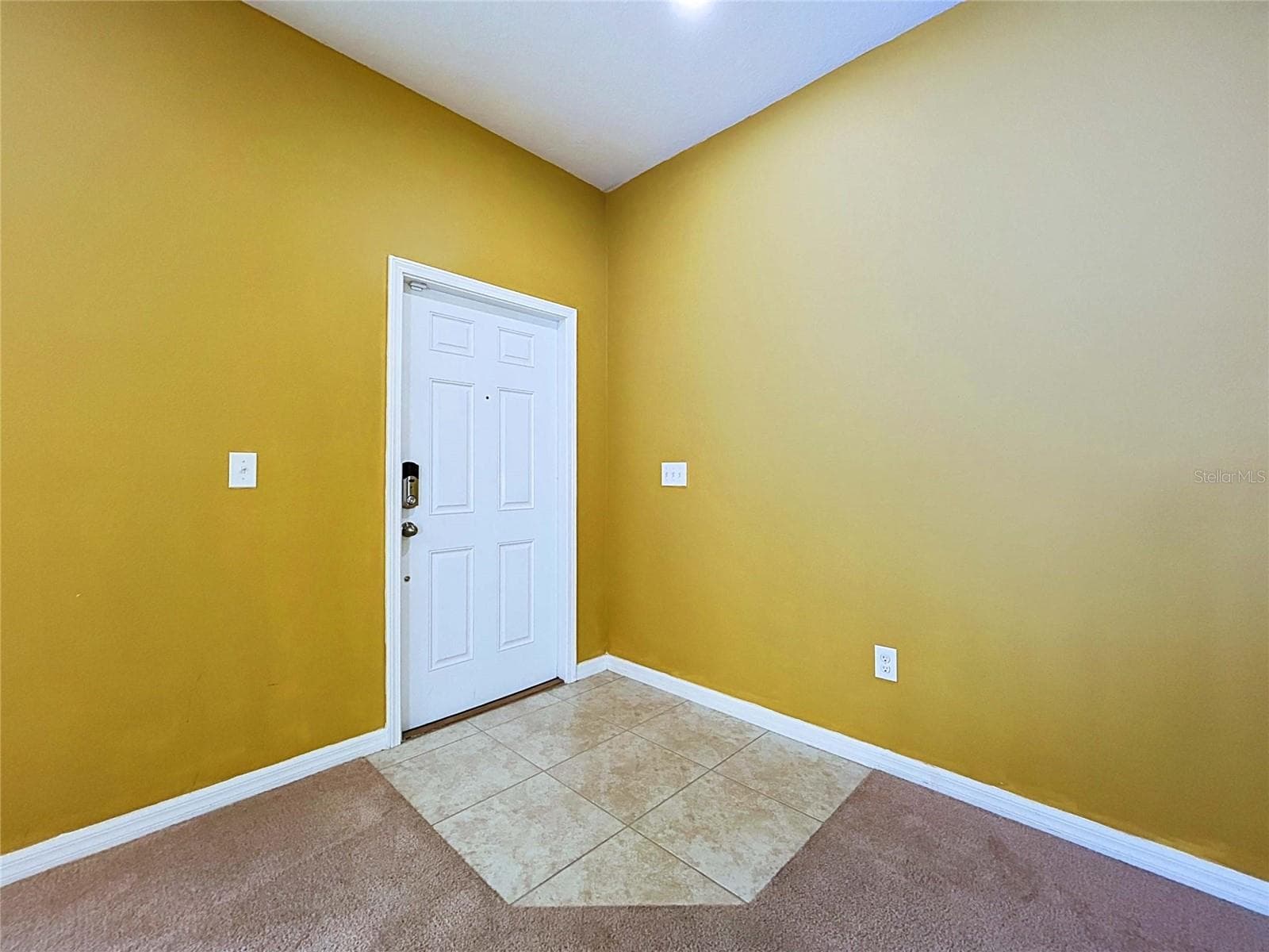 Single Family Residence at 18607 BRIAR OAKS DR, HUDSON, photo 15 of 88