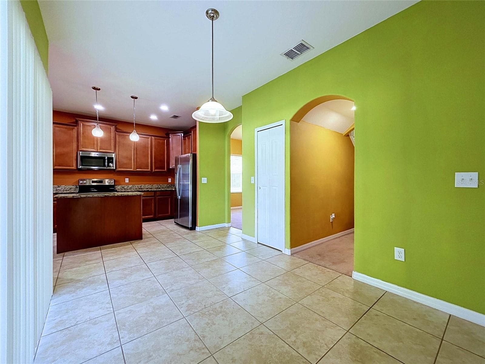 Single Family Residence at 18607 BRIAR OAKS DR, HUDSON, photo 24 of 88