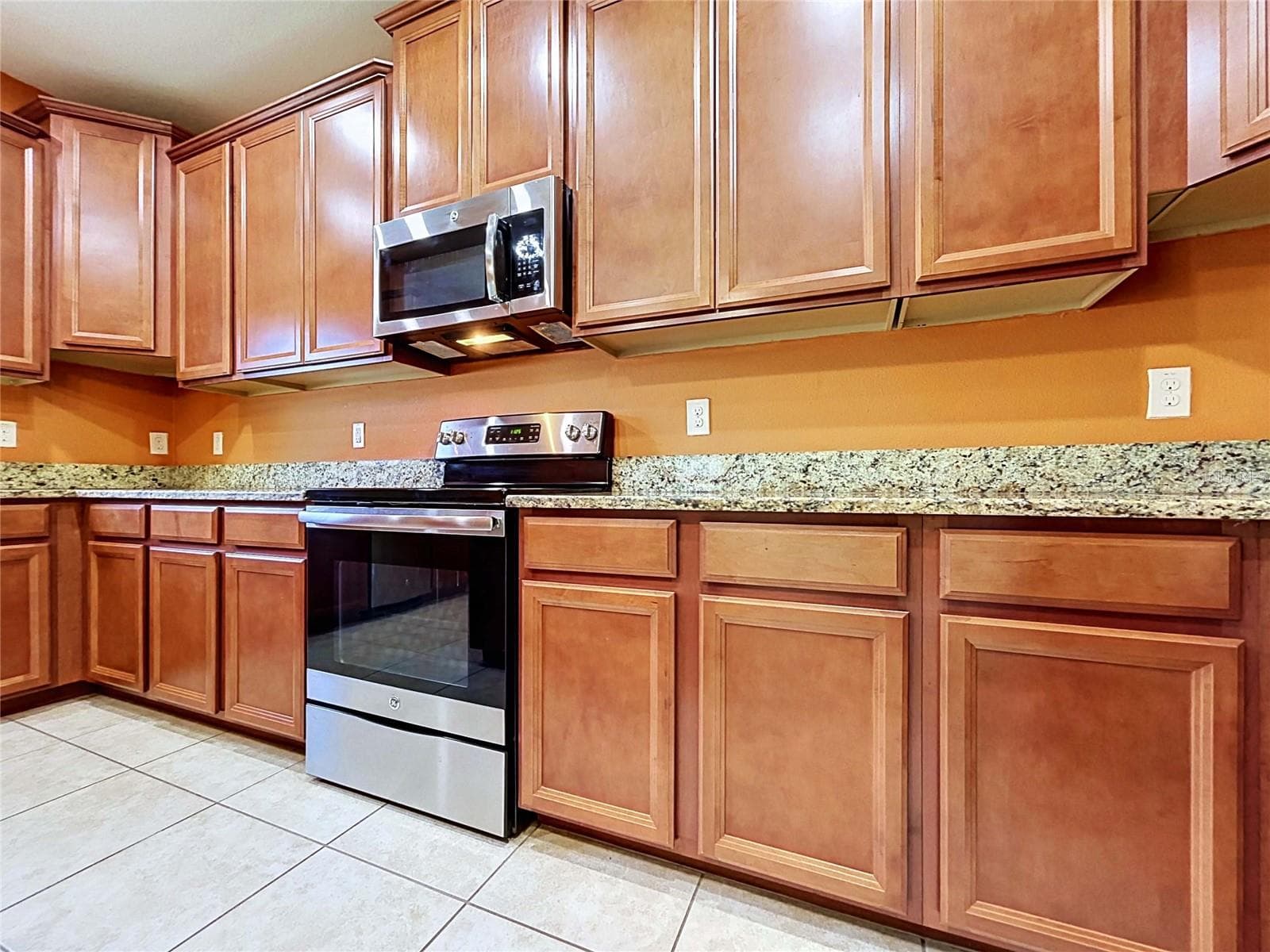 Single Family Residence at 18607 BRIAR OAKS DR, HUDSON, photo 28 of 88