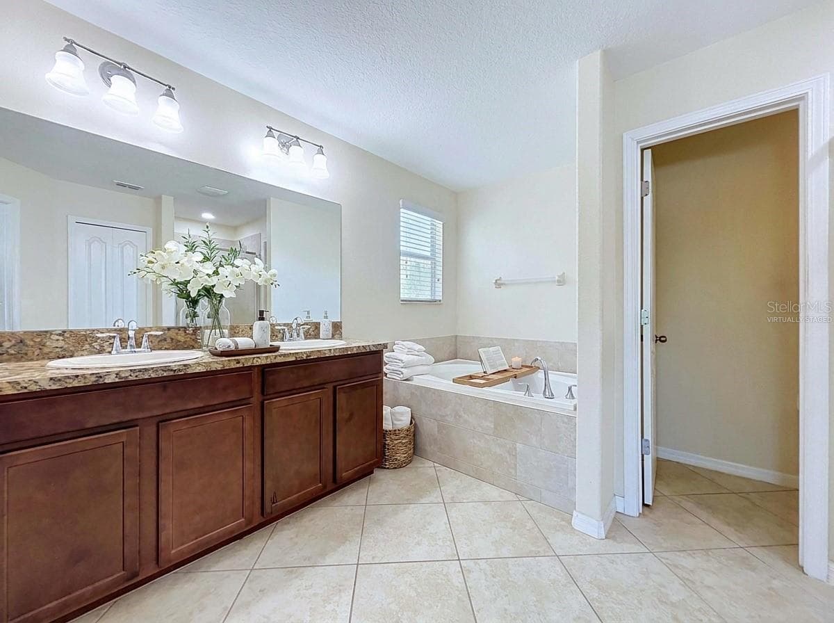Virtually staged- Maste bathroom - 18607 BRIAR OAKS DR, HUDSON
