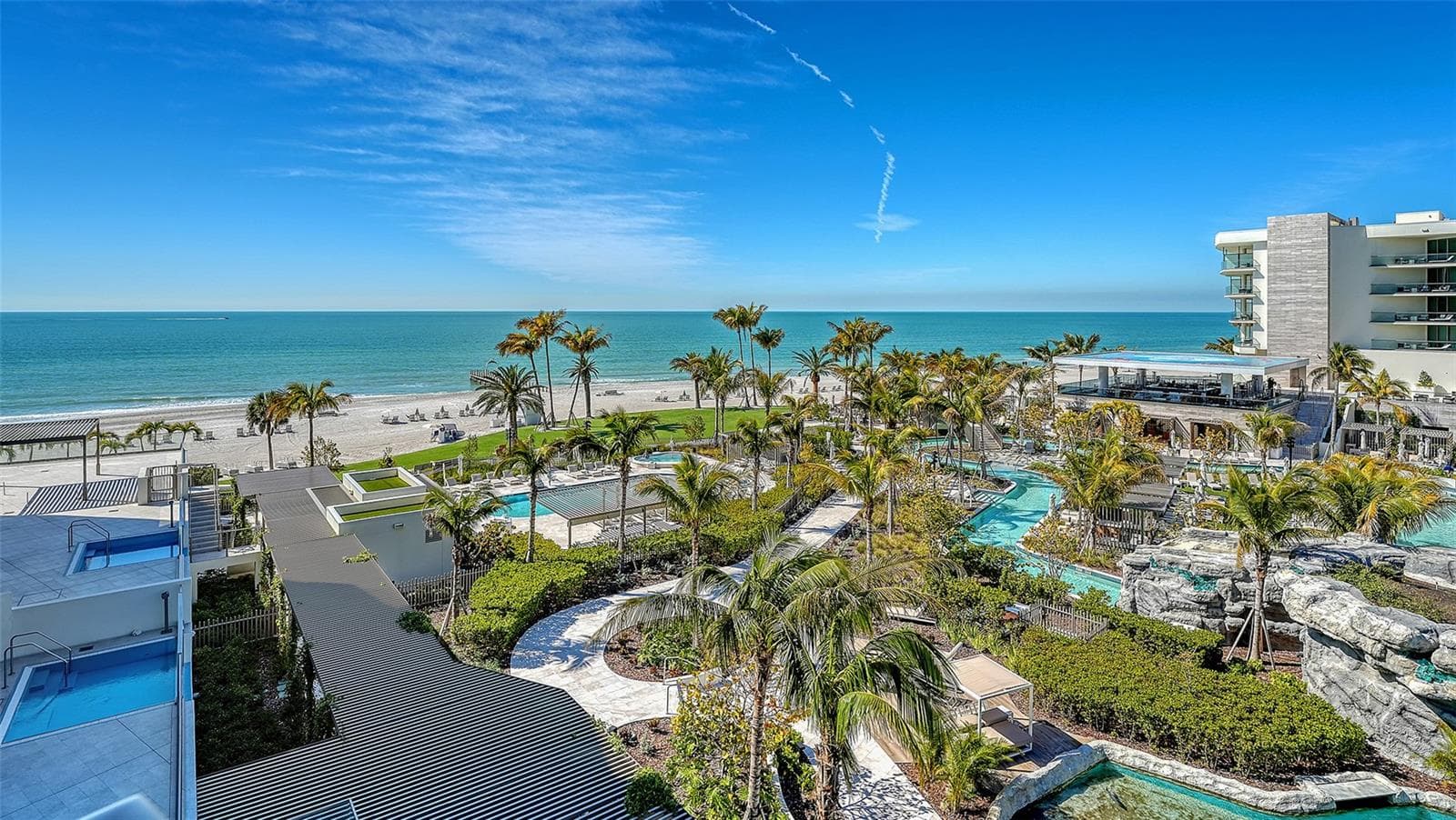 1561 GULF OF MEXICO DR #404