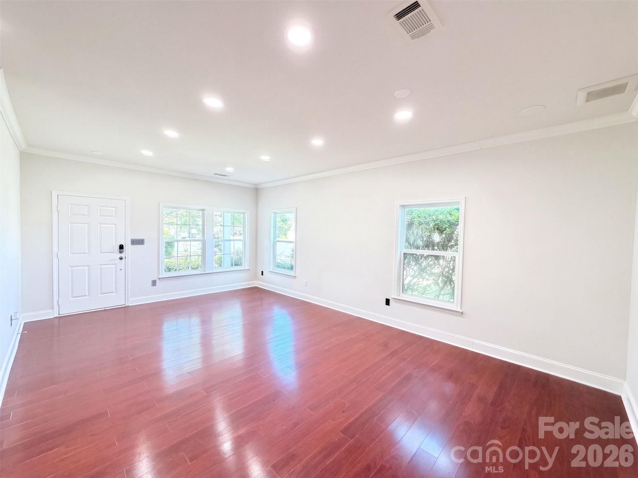 Single Family Residence at 14903 Superior Street, Charlotte, photo 10 of 22