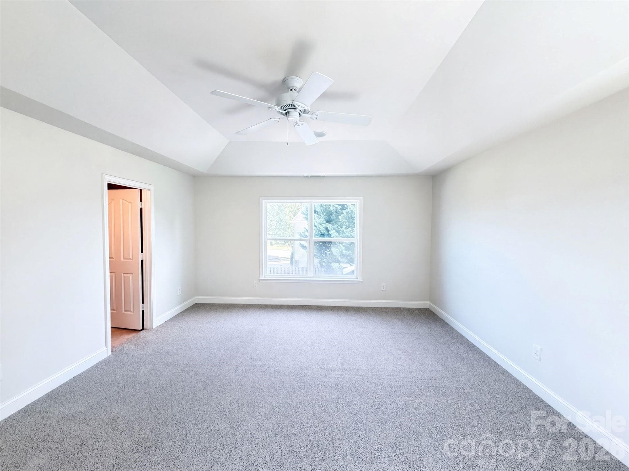 Single Family Residence at 14903 Superior Street, Charlotte, photo 12 of 22