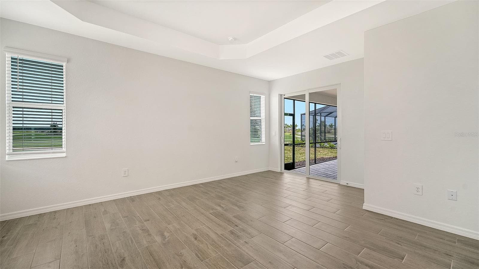 Single Family Residence at 19618 CONCH DR, LAKEWOOD RANCH, photo 20 of 44