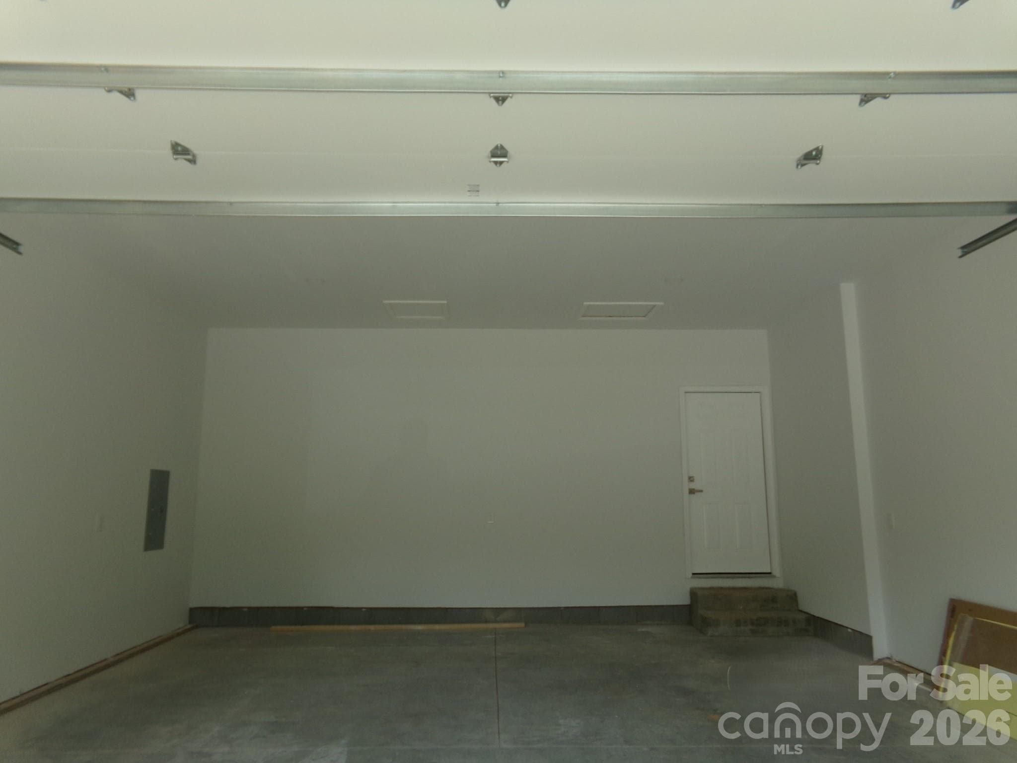 Oversized 2 car garage - 914 Old Hollis Road, Ellenboro