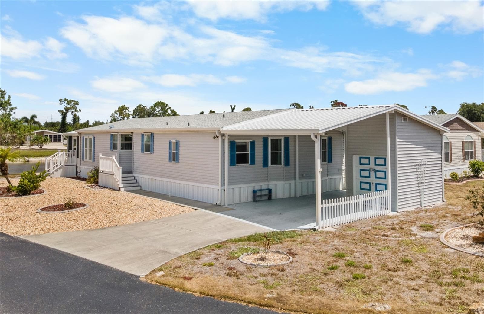 9177 PINEHAVEN WAY
