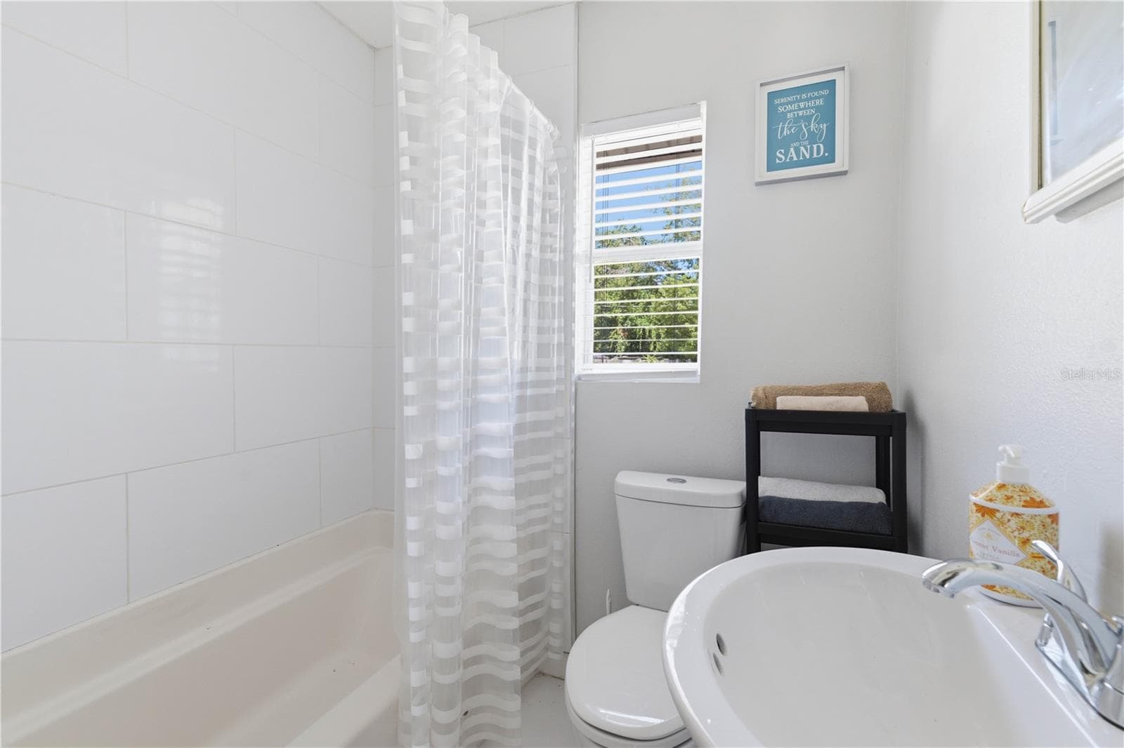 606 bathroom - 604 MCLENNAN ST, CLEARWATER