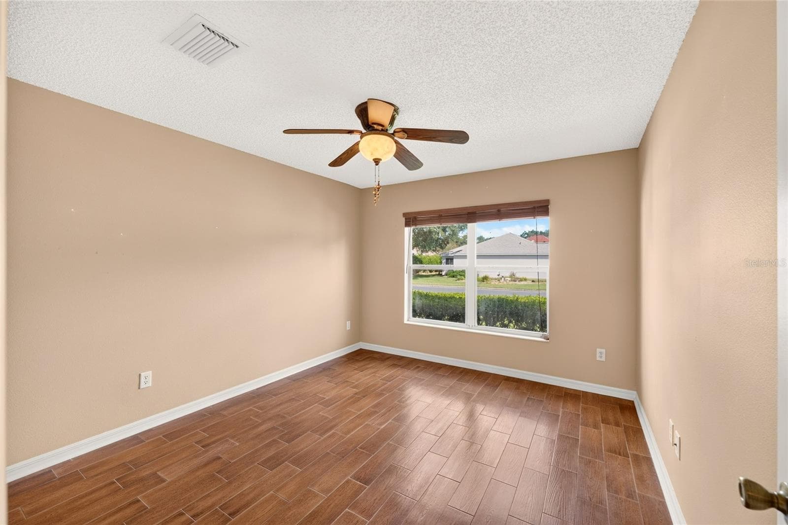 Single Family Residence at 7169 SE 172ND HAZELWOOD LOOP, THE VILLAGES, photo 19 of 48