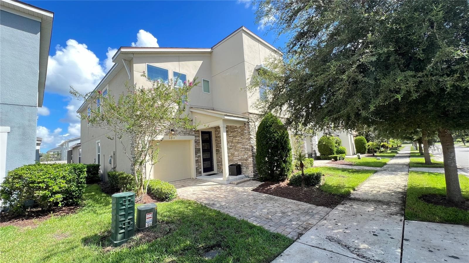 Single Family Residence at 9033 FLAMINGO KEY WAY, KISSIMMEE, photo 2 of 64