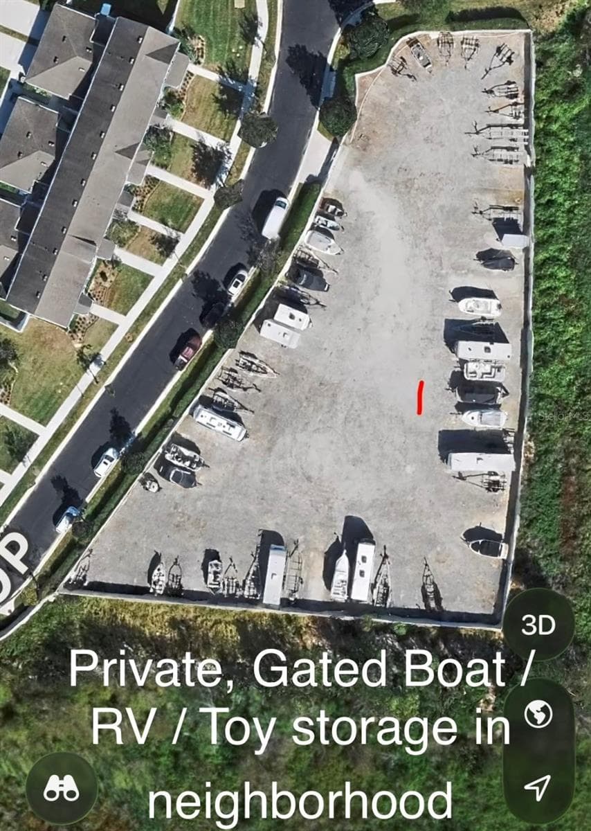 Community boat storage - 417 BLUE CYPRESS DR, GROVELAND