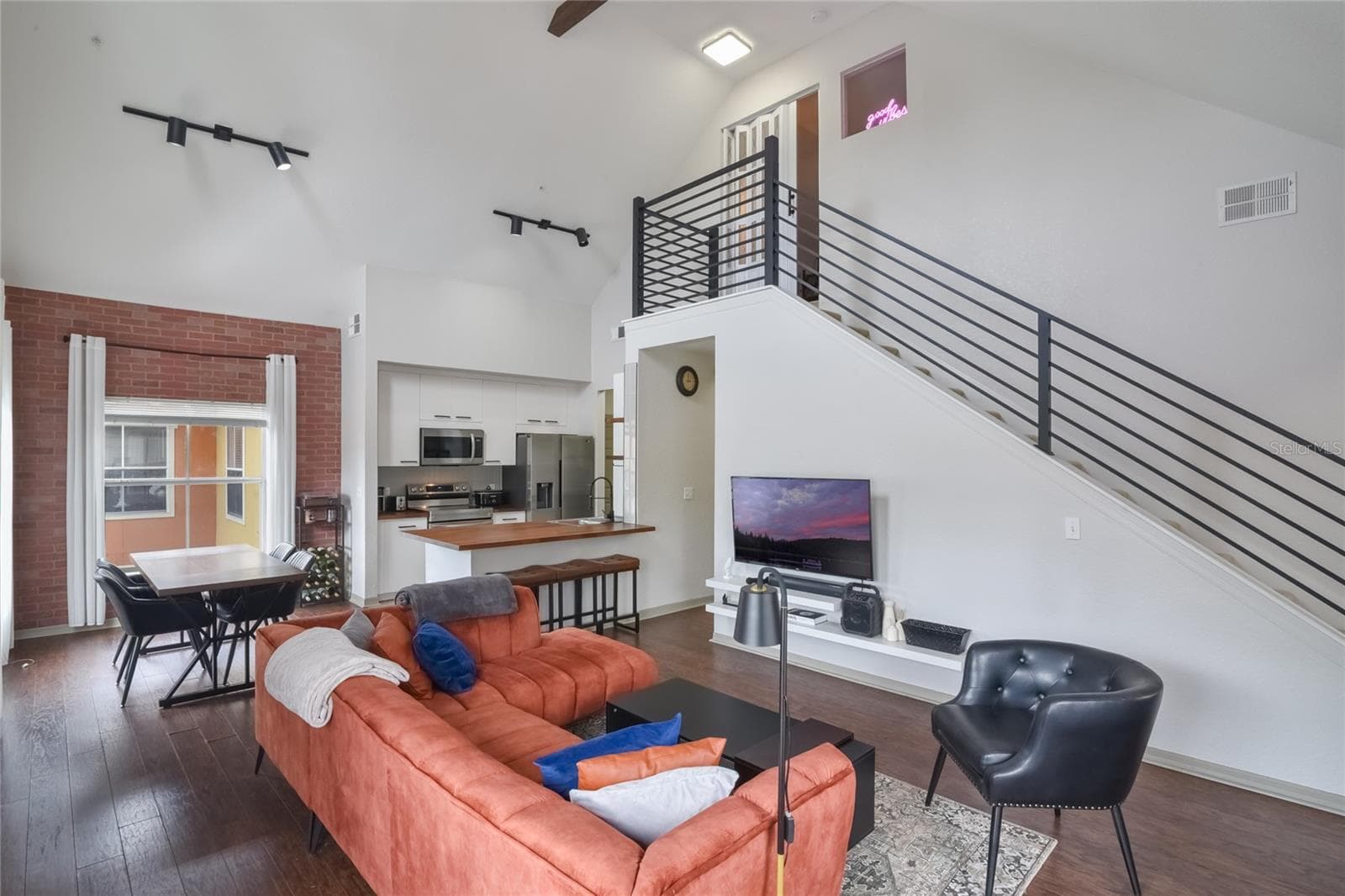 Condominium at 6001 WESTGATE DR #2124, ORLANDO, photo 4 of 20