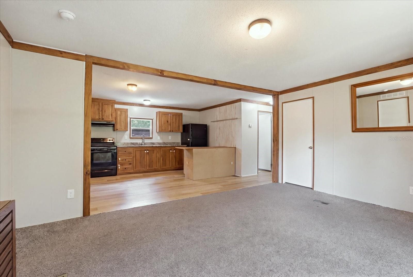 Manufactured Home at 5709 S LEOPARD PT, HOMOSASSA, photo 9 of 39