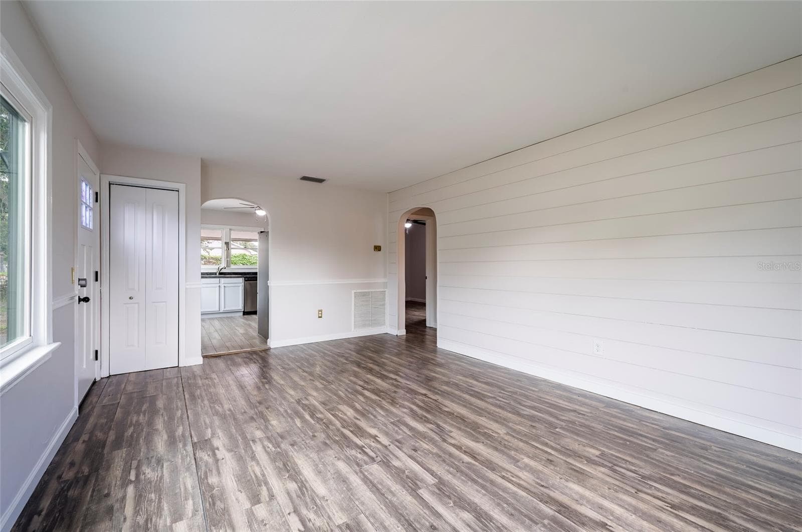 Single Family Residence at 1700 TROTTER RD, LARGO, photo 8 of 26
