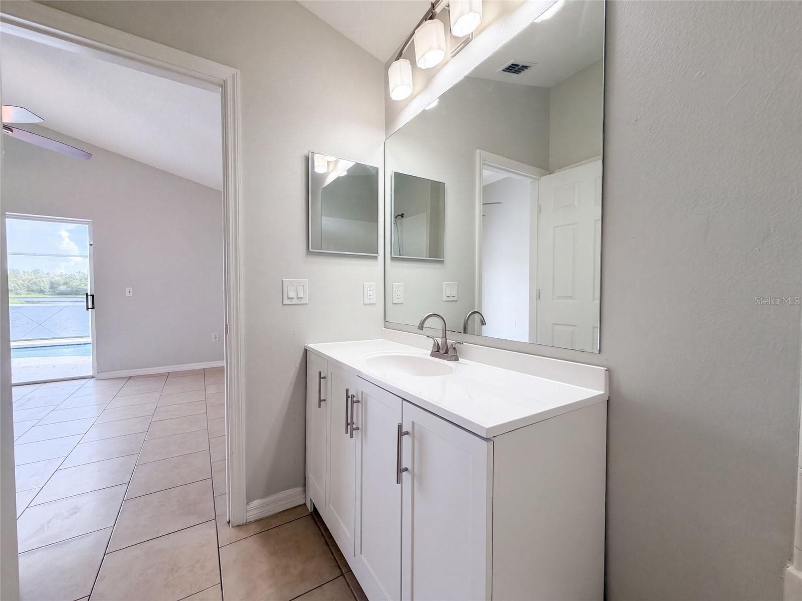 Single Family Residence at 225 SOUTHBRIDGE CIR, KISSIMMEE, photo 21 of 37