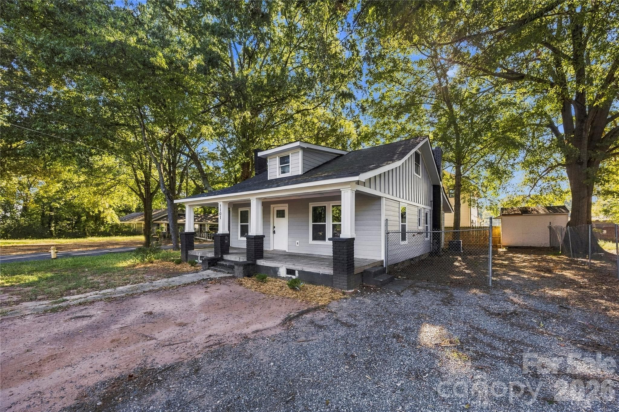 Single Family Residence at 1101 Opal Street, Charlotte, photo 3 of 27