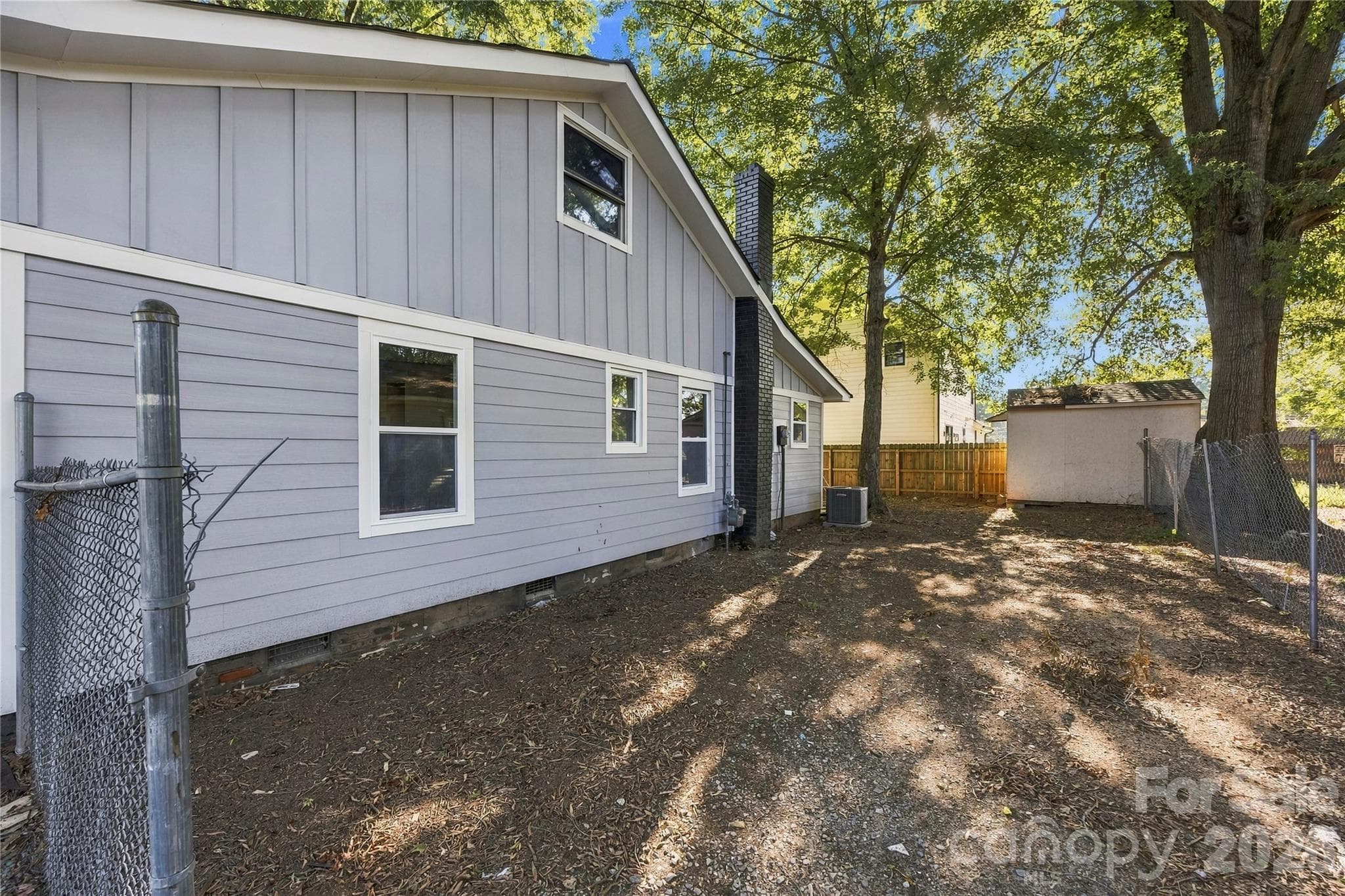 Single Family Residence at 1101 Opal Street, Charlotte, photo 22 of 27