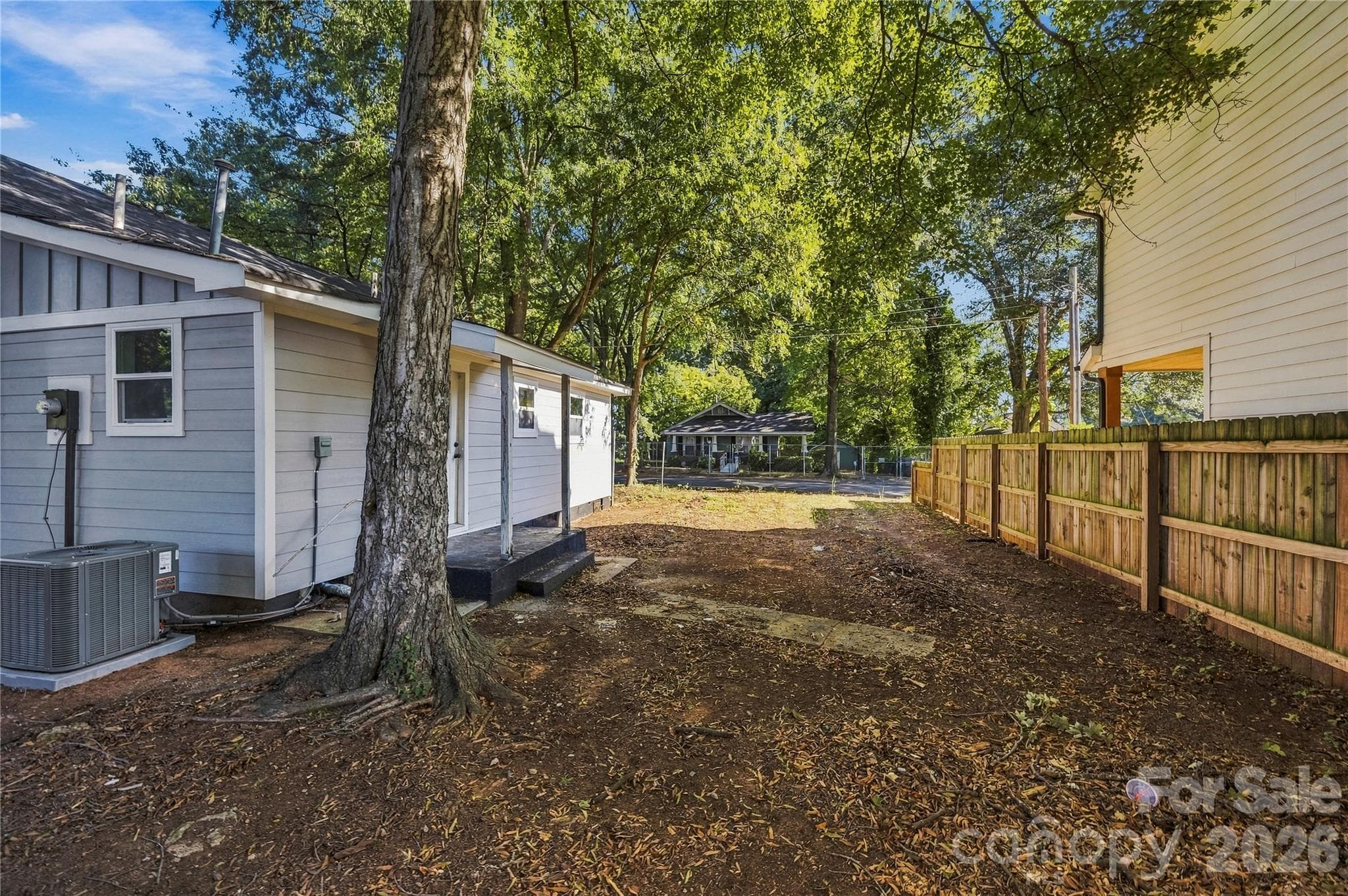 Single Family Residence at 1101 Opal Street, Charlotte, photo 24 of 27