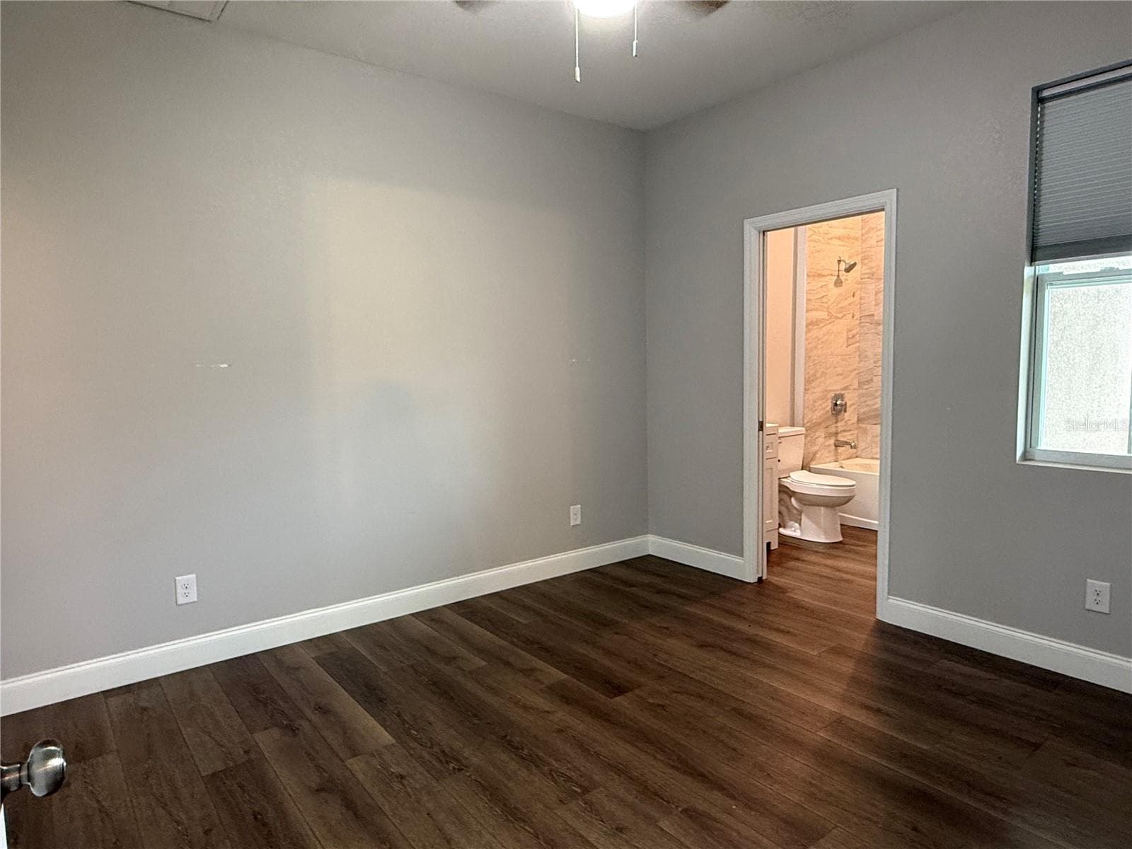 Half Duplex at 10371 KIDRON AVE, ENGLEWOOD, photo 12 of 14