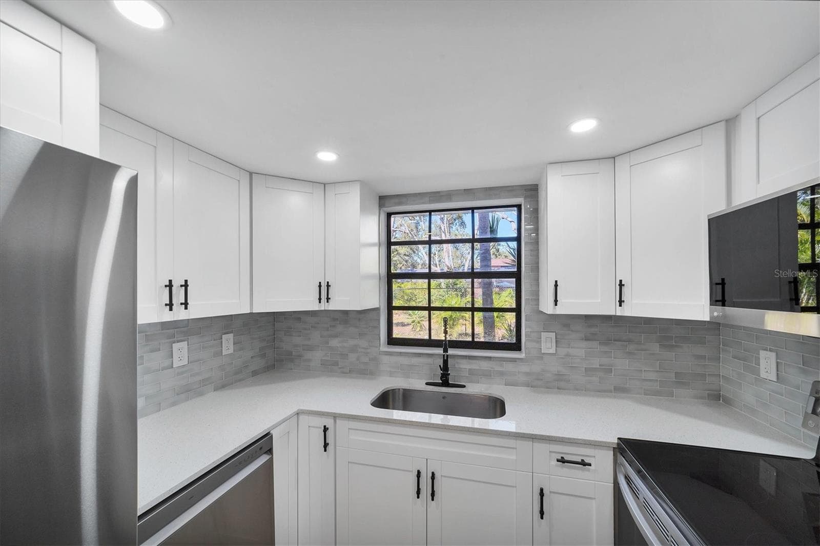 Condominium at 1730 MANASOTA BEACH RD #105, ENGLEWOOD, photo 11 of 42